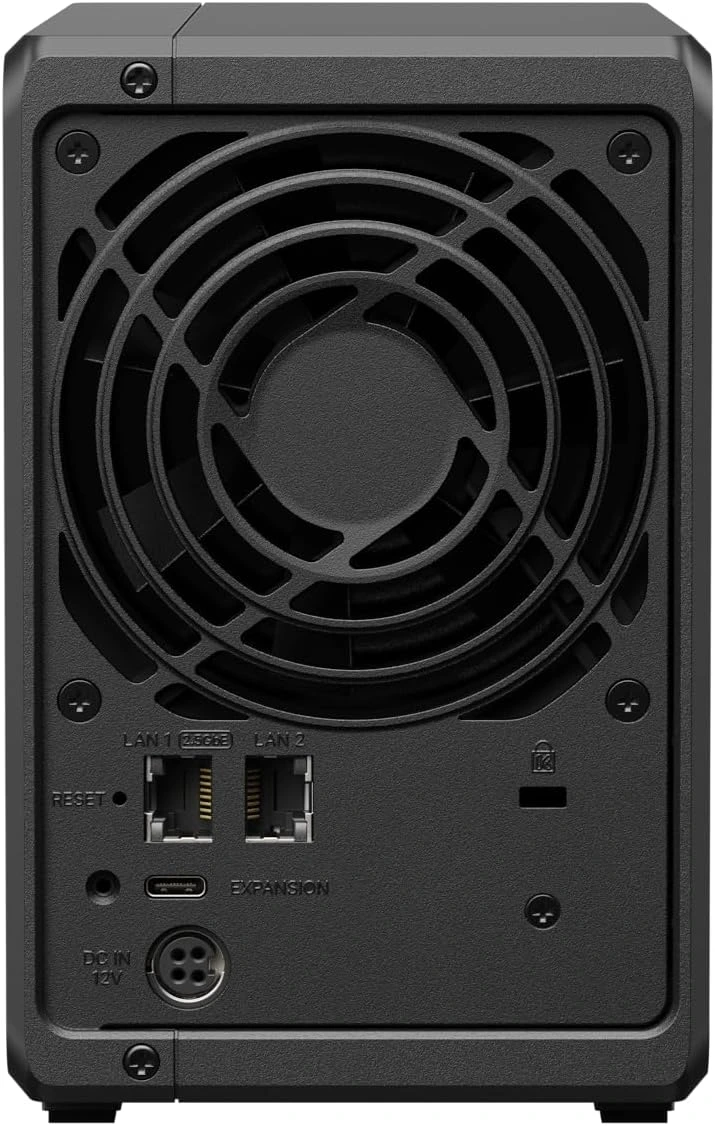 Die Synology DiskStation 725+ ist ein 2-Bay NAS aus dem Jahr 2025 - Rückansicht