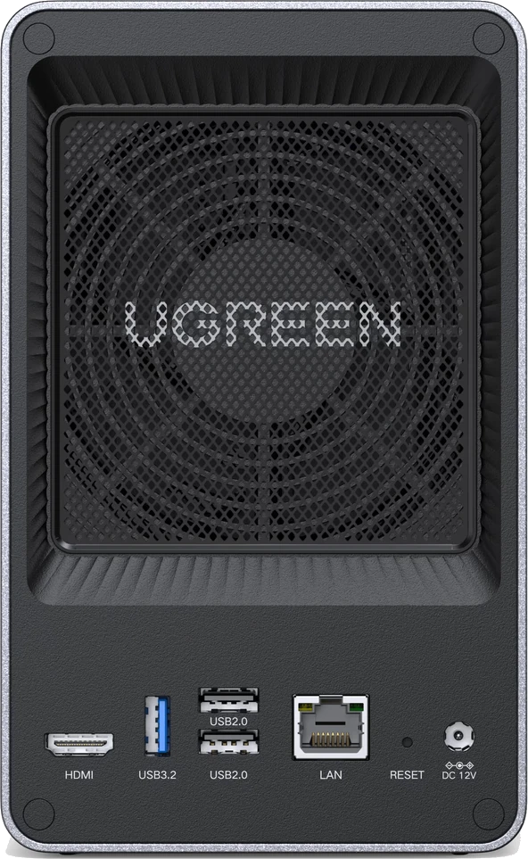 Das UGREEN DXP2800 2-Bay NAS - Ansicht von hinten.